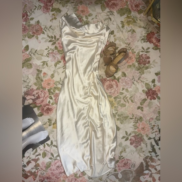 SOLD - Picture 5 of 10